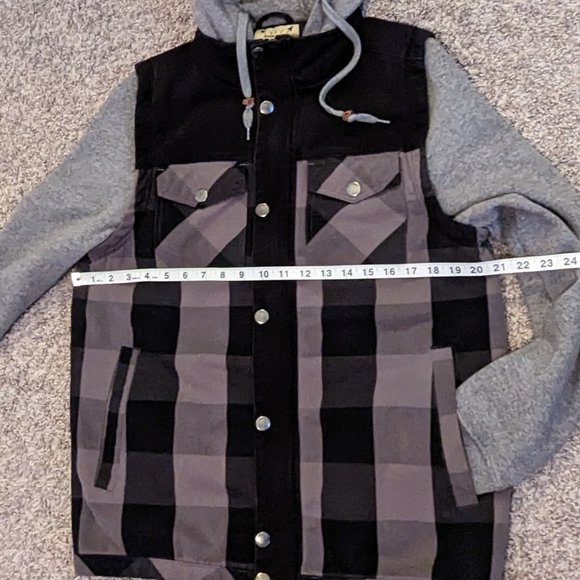 Dravus Zip Up Sweatshirt - Picture 11 of 12